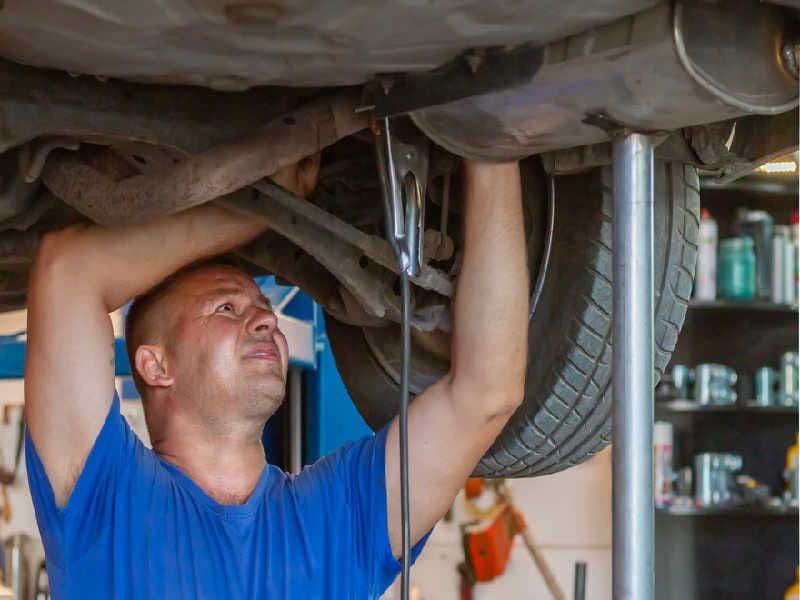 O que reprova na vistoria de transferência, avaliação do escapamento